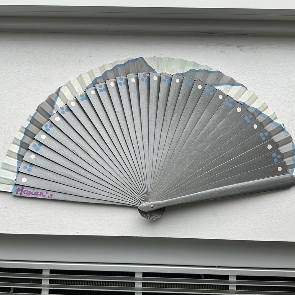 Original hand painted Spanish hand fan - Marien’s 💃🏽 big size
